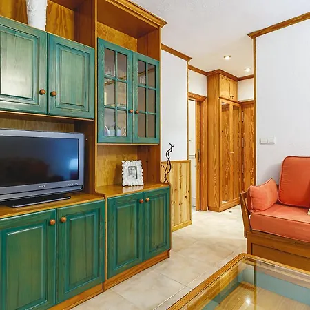 Regina In Playa San Juan With Ac And Pool Apartment